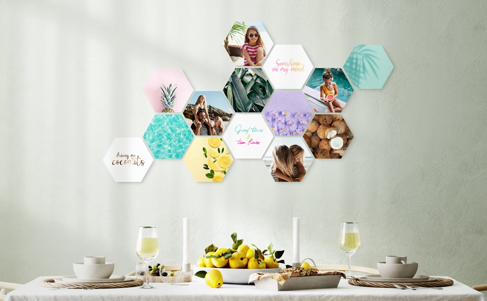Collage mural Shapes® avec hexagones photo colorés — ludique, vivant et facile à adapter à votre style.