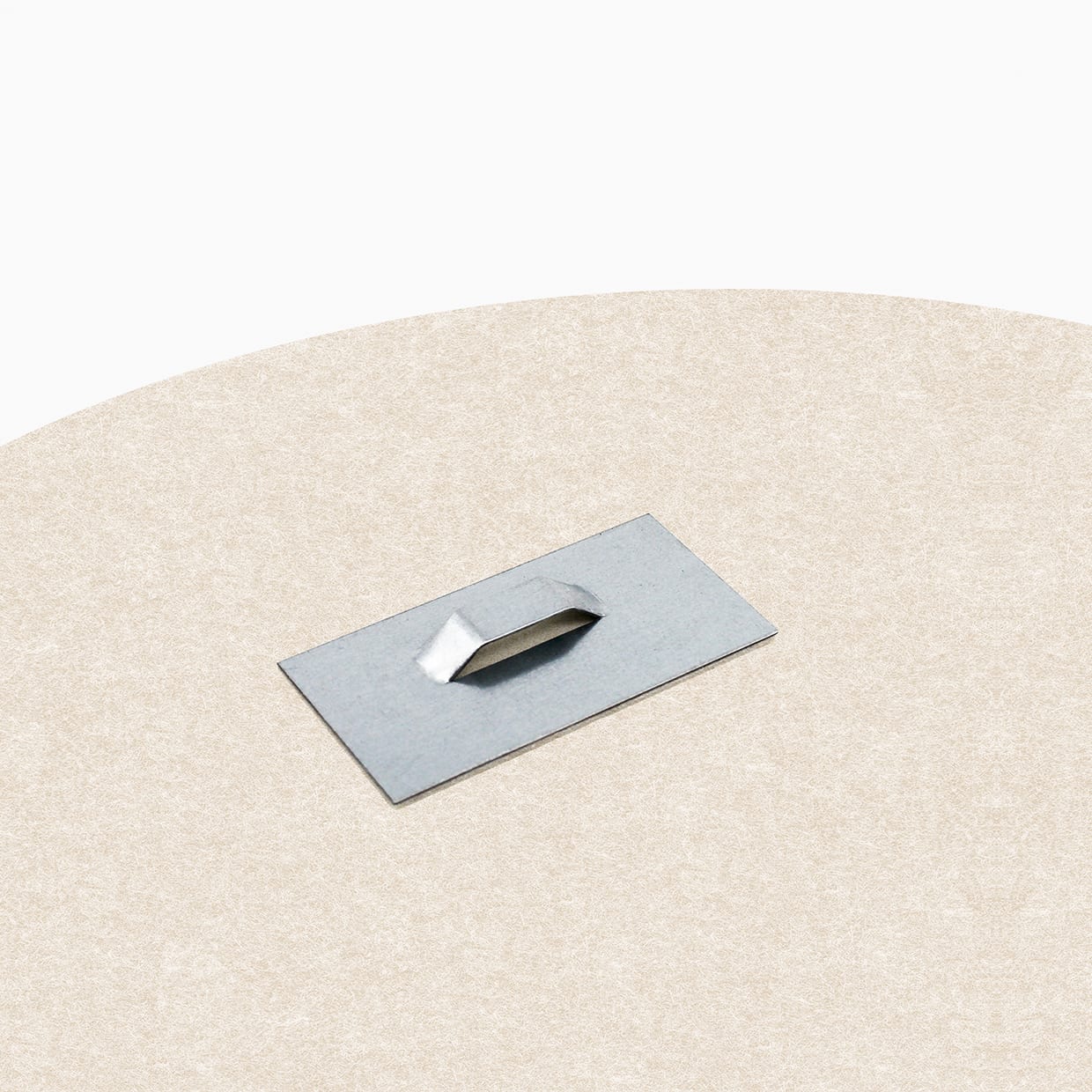 Système de suspension monté sur un Art en Feutre rond Water Chestnut